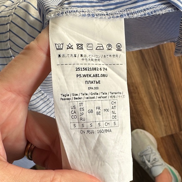 MaxMara Weekend V-Neck Maxi Dress - Picture 7 of 7